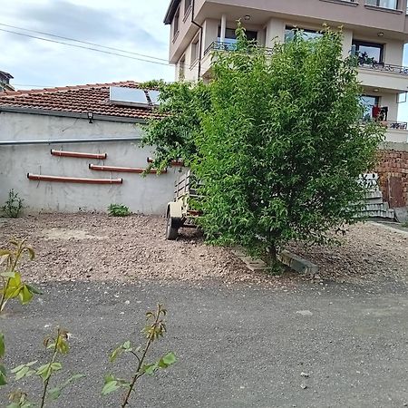 Къща За Гости Градина Aheloy Exterior photo