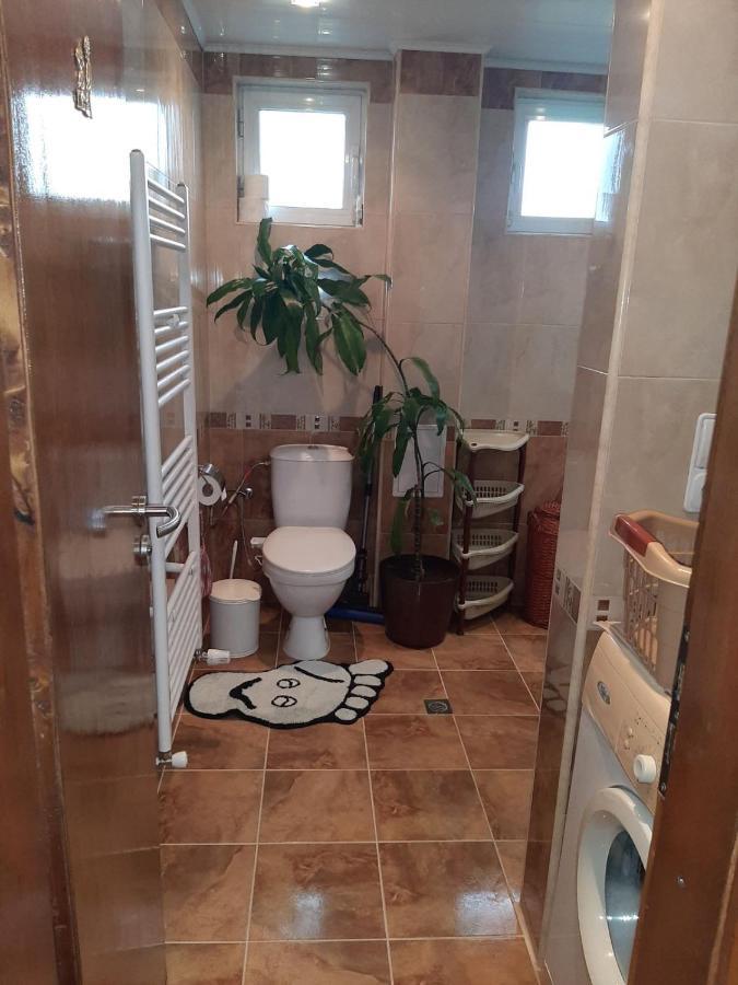 Къща За Гости Градина Aheloy Exterior photo
